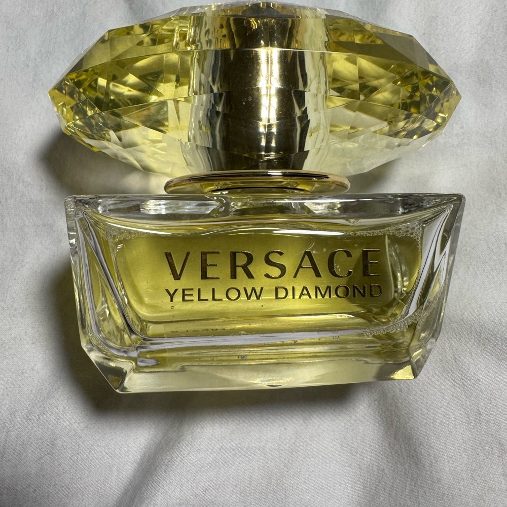 Versace Yellow Diamond Perfume